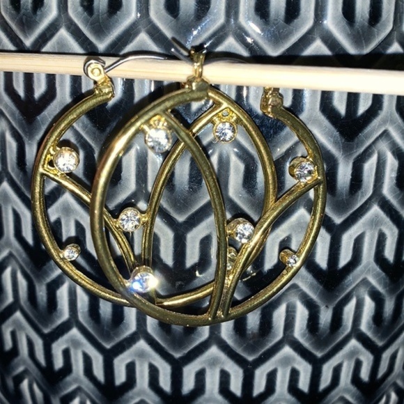 Large Gold and CZ Hoop Earings - Picture 12 of 13